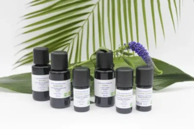 Hydrolats et huiles essentielles